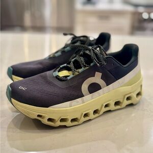 On Running Cloudmonster Sneakers